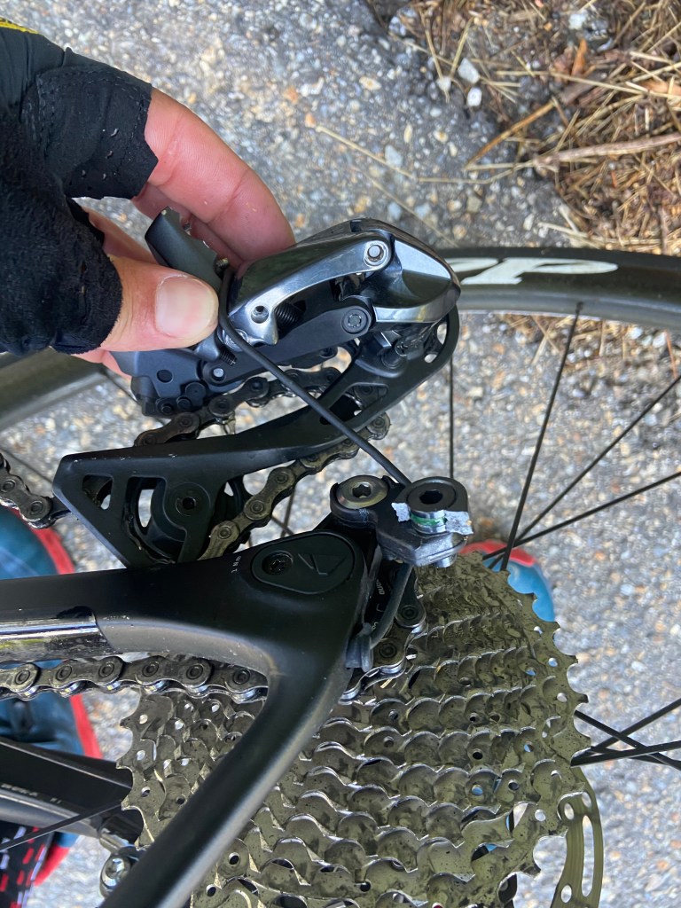 35BF8097-3BAD-4473-A05E-D5A2BAADE042